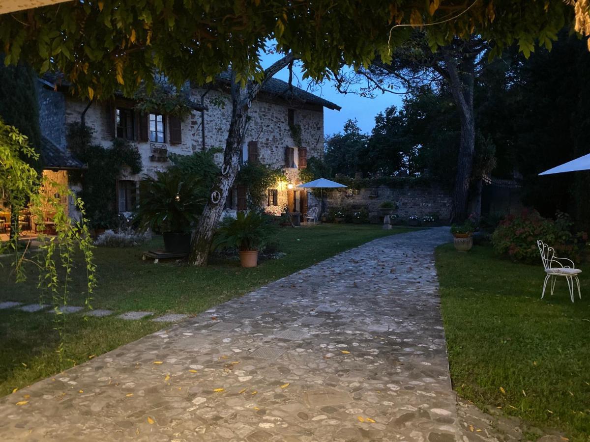 B&B La Casa Del Sole Manzano Eksteriør billede